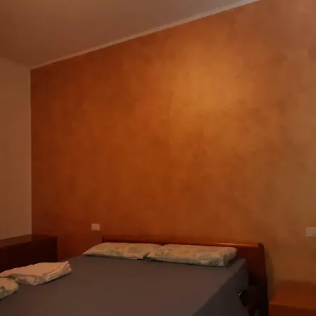 Elegante A Apartment Savona